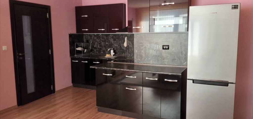 Продава се Двустаен апартамент в Пловдив, Център - 72 кв.м за 1226 €/кв.м - Снимка #1