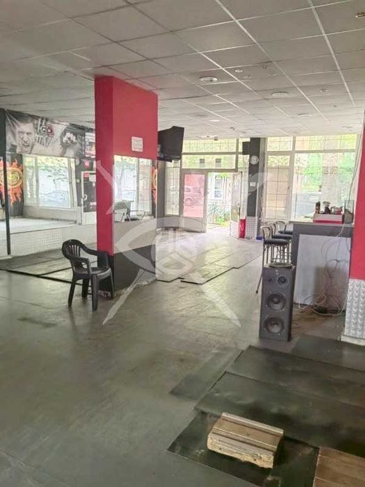 Продава се Магазин в Бургас, Изгрев - 180 кв.м за 1417 €/кв.м - Снимка #6