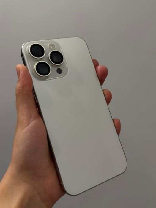 Продам iPhone 15 Pro Max, White (белый) 256gb