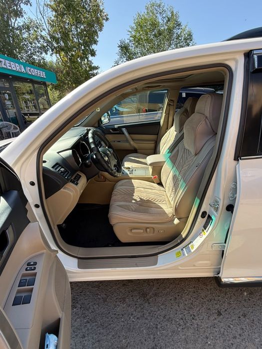 Toyota Highlander(Тайота Хайландер)