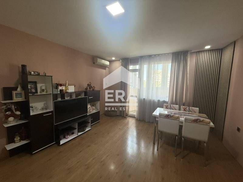 Тристаен апартамент в ж.к. Родина 2