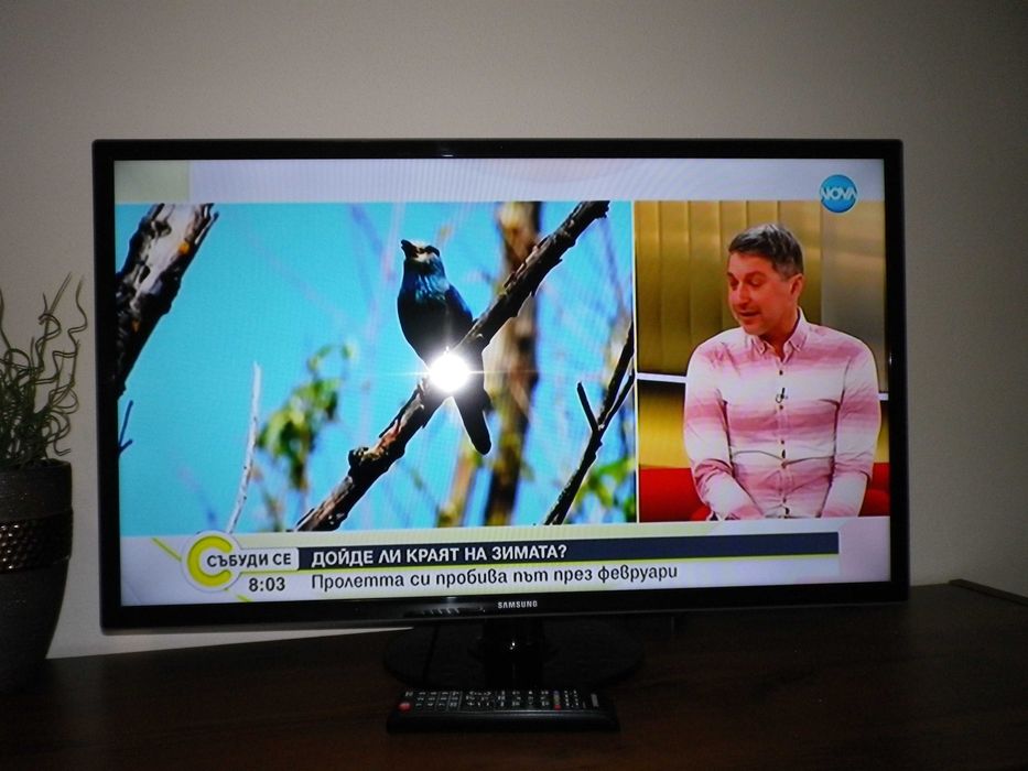 LED телевизор Samsung UE32F4000AW