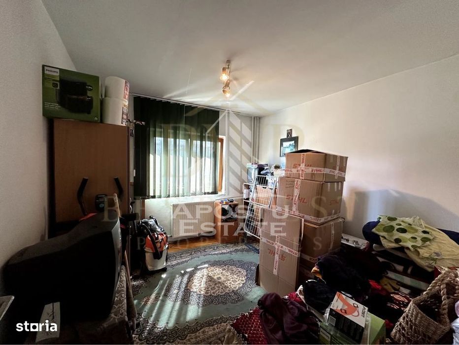 Apartament cu 3 camere de vanzare, 2 bai, zona Dambovita, Timisoara