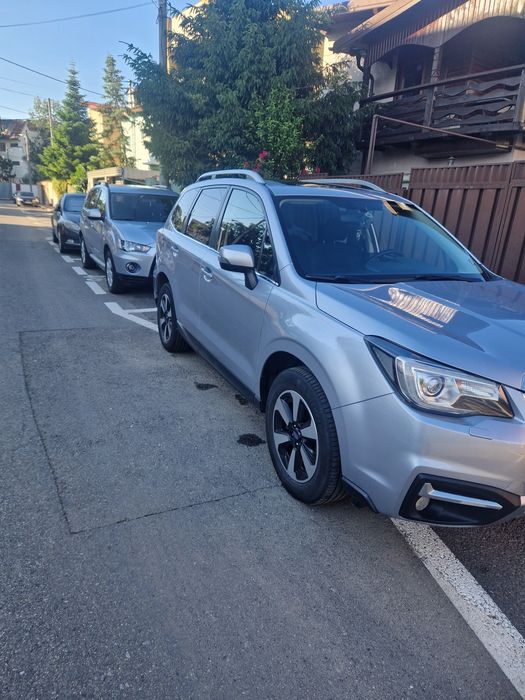 Vând subaru forester