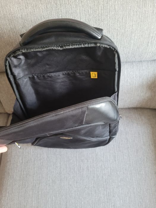 Vând rucsac laptop Samsonite
