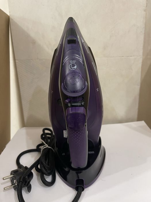 Безжична парна ютия Tower