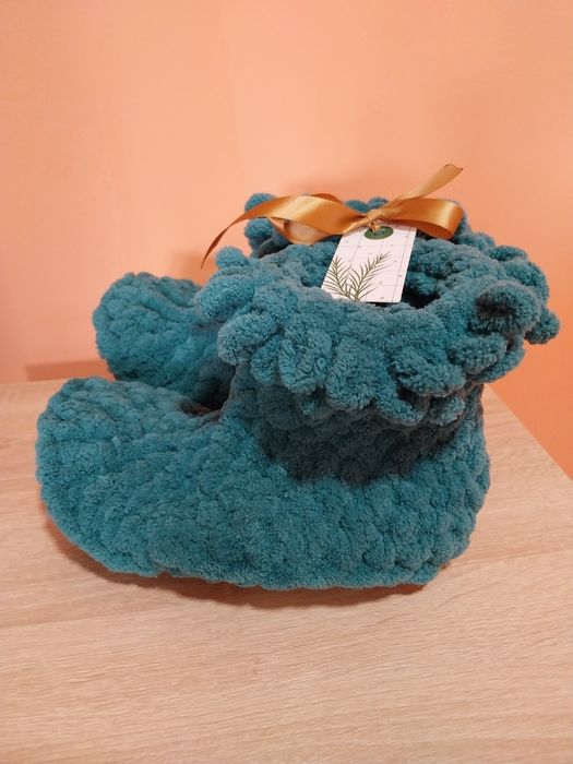 Топли и пухкави домашни боти, изплетени с пръсти!