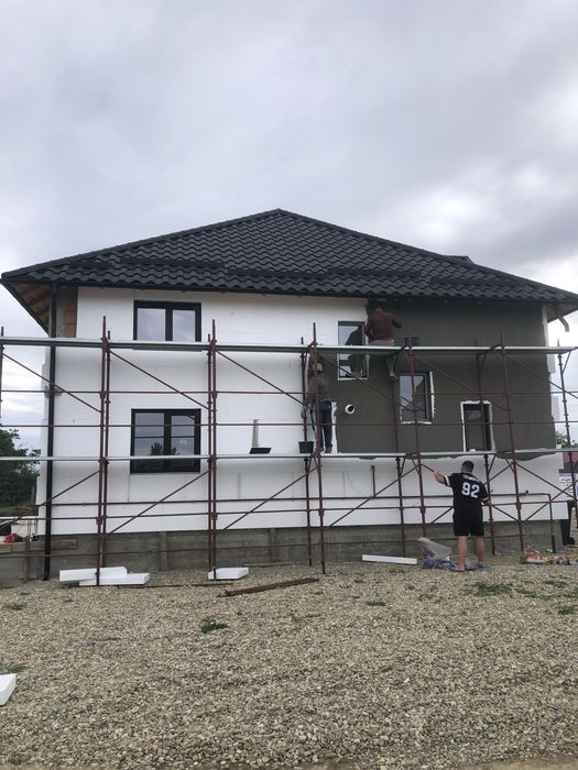 Schele si popi de inchiriat