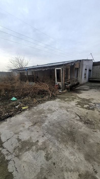 Назарбек,тарновда репром кочада ховли сотилади 4 хона уйи 2