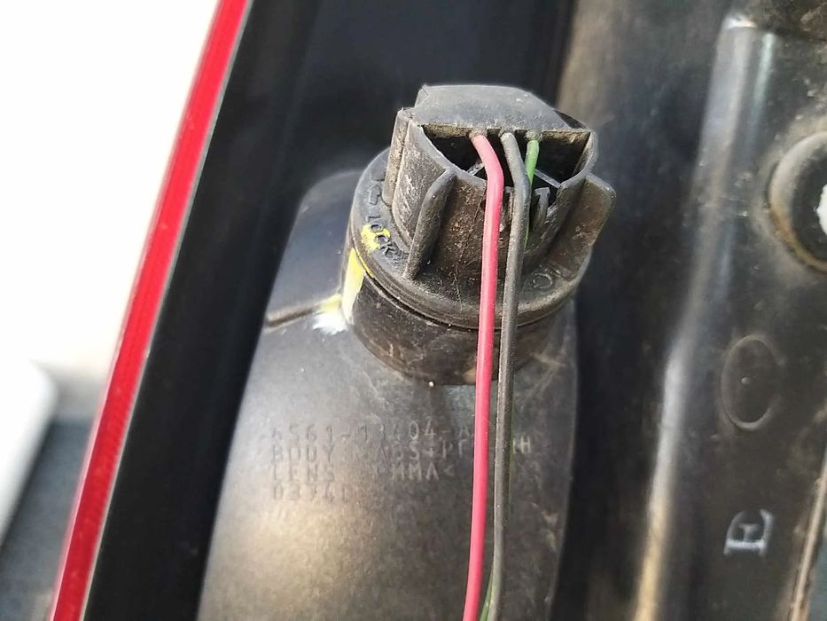 Stop tripla lampa dreapta ford fiesta 5 jh jd hatchback facelift 6s6113404a