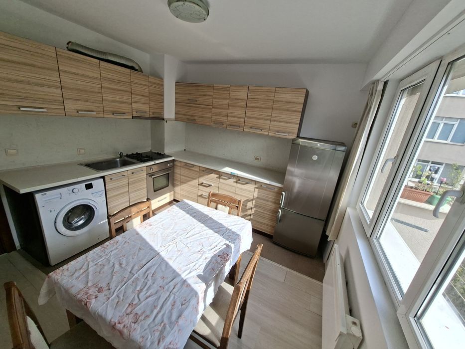 Дава се под наем Двустаен апартамент в Благоевград, Струмско - 42 кв.м за 179.52 € - Снимка #1