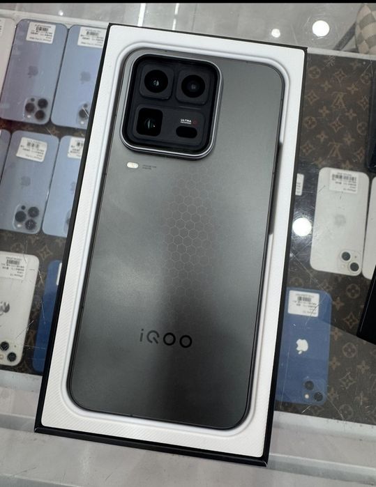 Vivo iqoo15 ultra 16/512 в наличие
