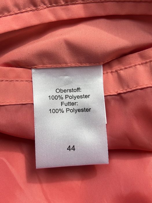 Блуза в прасковен корал и панталон Club Monaco със широки крачоли