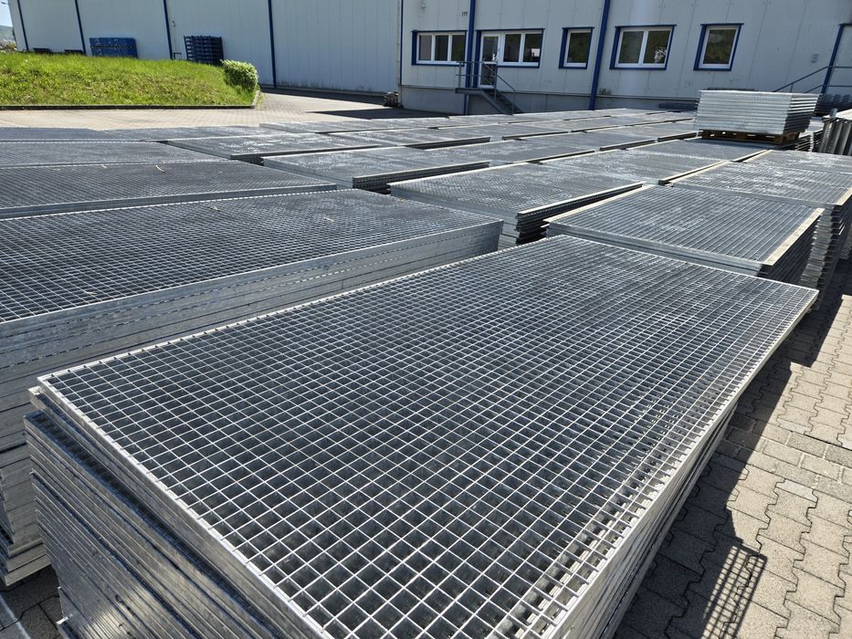 Grătare zincate grilaje rigole pardoseli industriale si trepte
