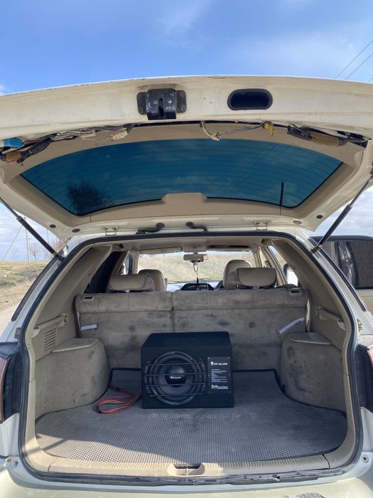 Toyota Harrier, автомобиль