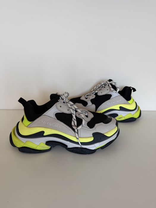 Balenciaga Triple S оригинални