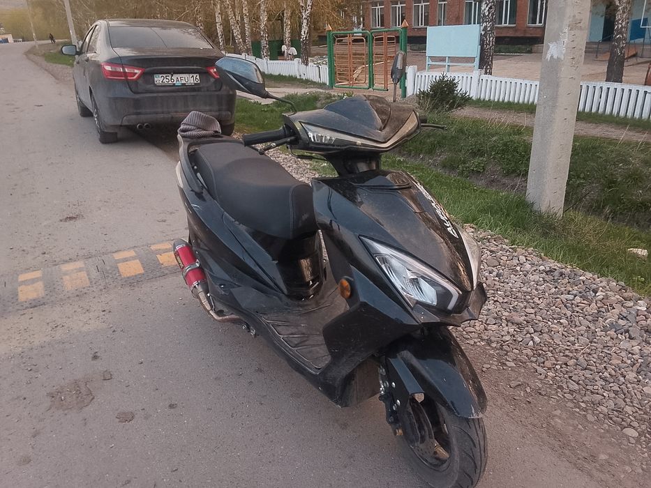 Продам скутер м10
