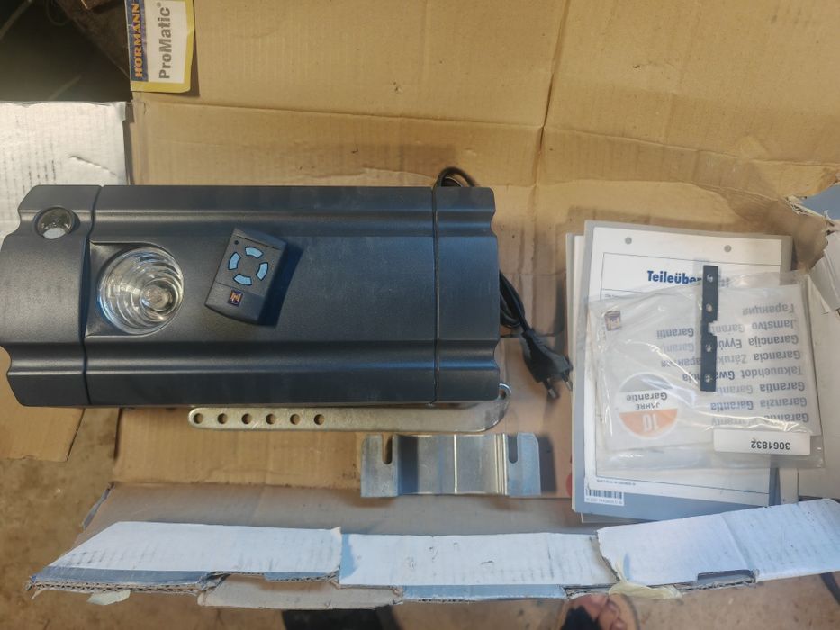 Automatizareusa garaj  Hormann