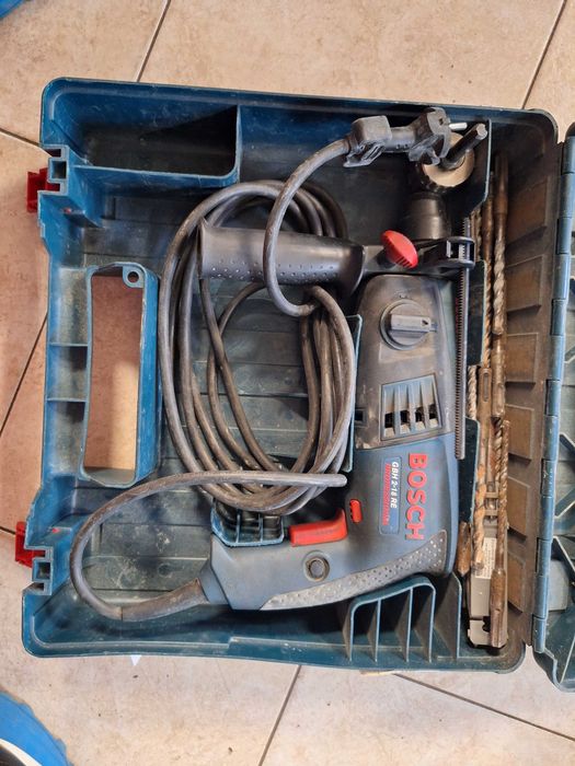 Перфоратор Bosch 2-18 RE