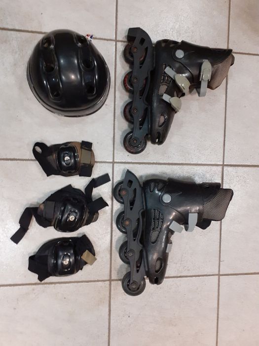 Юношески ролери,кънки с поколенски,налакътник и каска