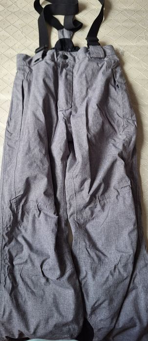 Ски долница + 2 блузки  134-140