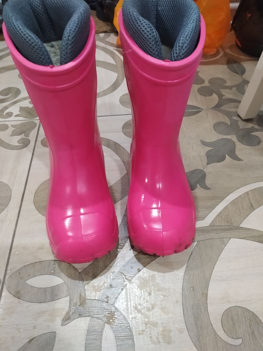 Продам сапоги для девочки , очень тёплые