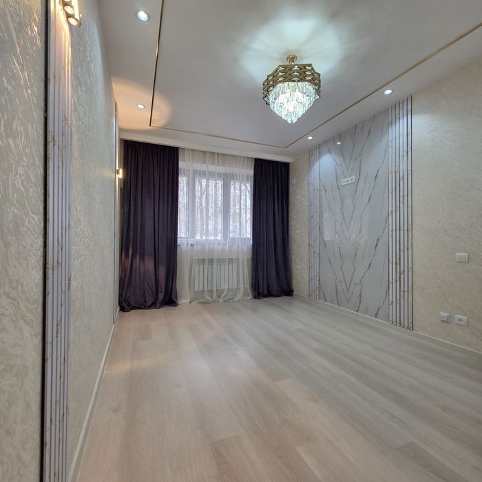 Массив Ялангач школа 190, школа 187. 1 комнатная 1 этаж. Кирпич. Евро.