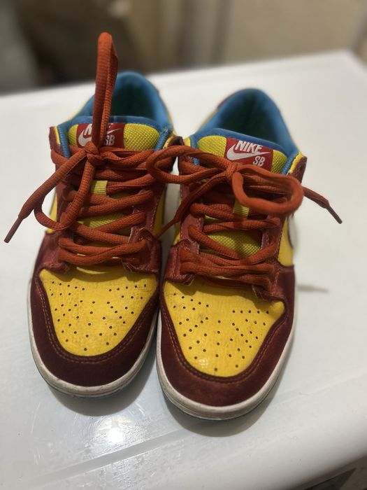 Кроссовки фирменные 38 р