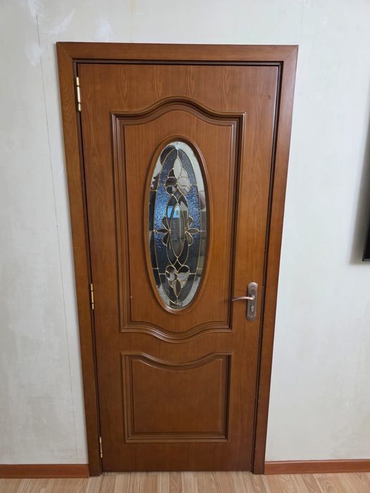 Продам меж комнатные Двери