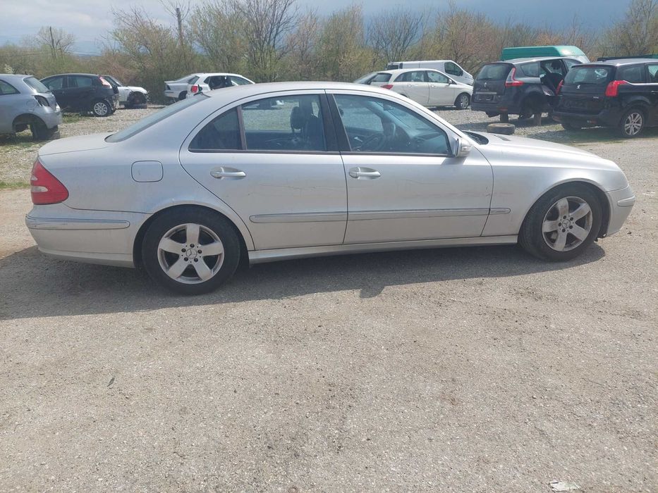 Mercedes-Benz E 270 Е270, Мерцедес W211 на части!
Май 2005
