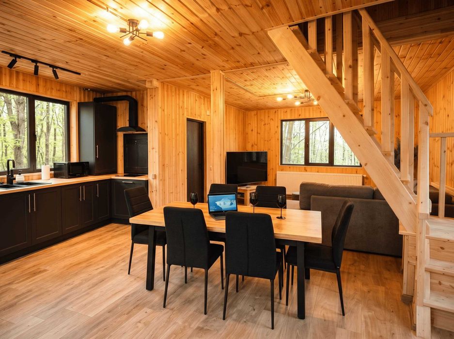 Cabana de inchiriat in Apuseni, Transilvania, retrasa in padure, cu ciubar foisor gratar ceaun, la munte, Brad Huneodara, 8-10 locuri