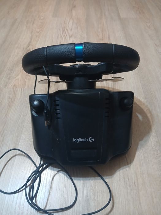 Volan logitech g29 pt pc, ps4, cu pedale