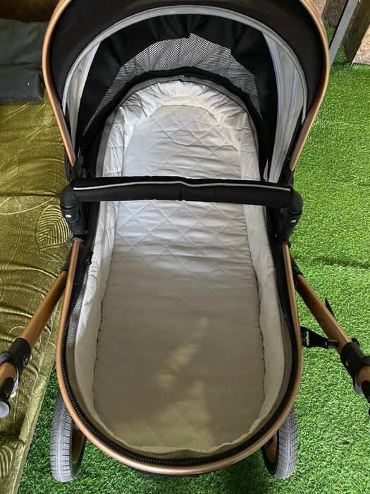 Продается Коляска Teknum