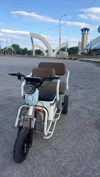 Продам    Электрический трицикл