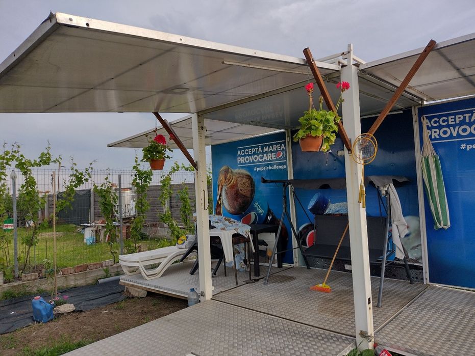 Terasă, cub...din aluminiu (pliabil), schimb cu auto sau rulotă.