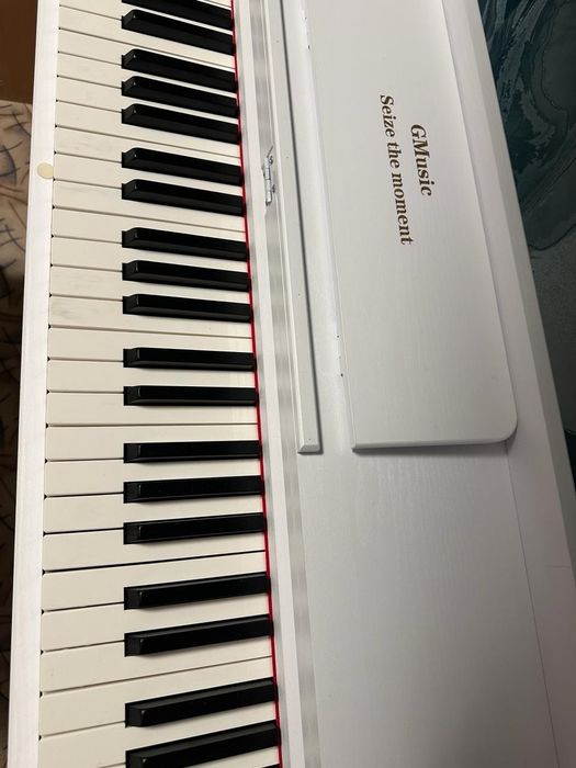 Продам цифровое пианино