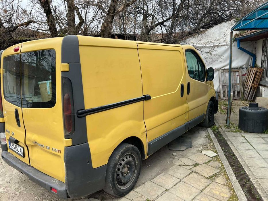 Opel Vivaro 1.9/2.0 Diesel, 2004 г., товарен бус