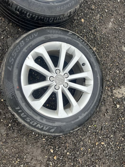 Jante cu cauciucuri R18 Audi Q5