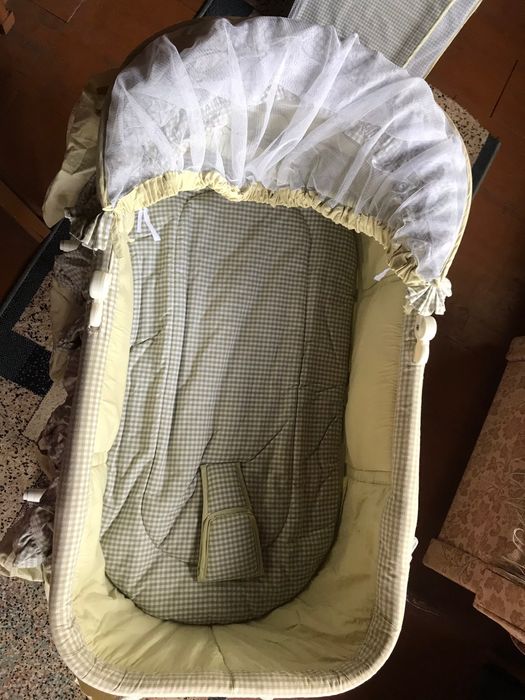 Продам колыбельку передвижную