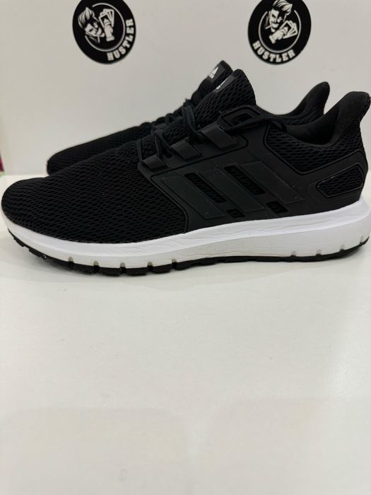 Маратонки ADIDAS.Номер 45.5