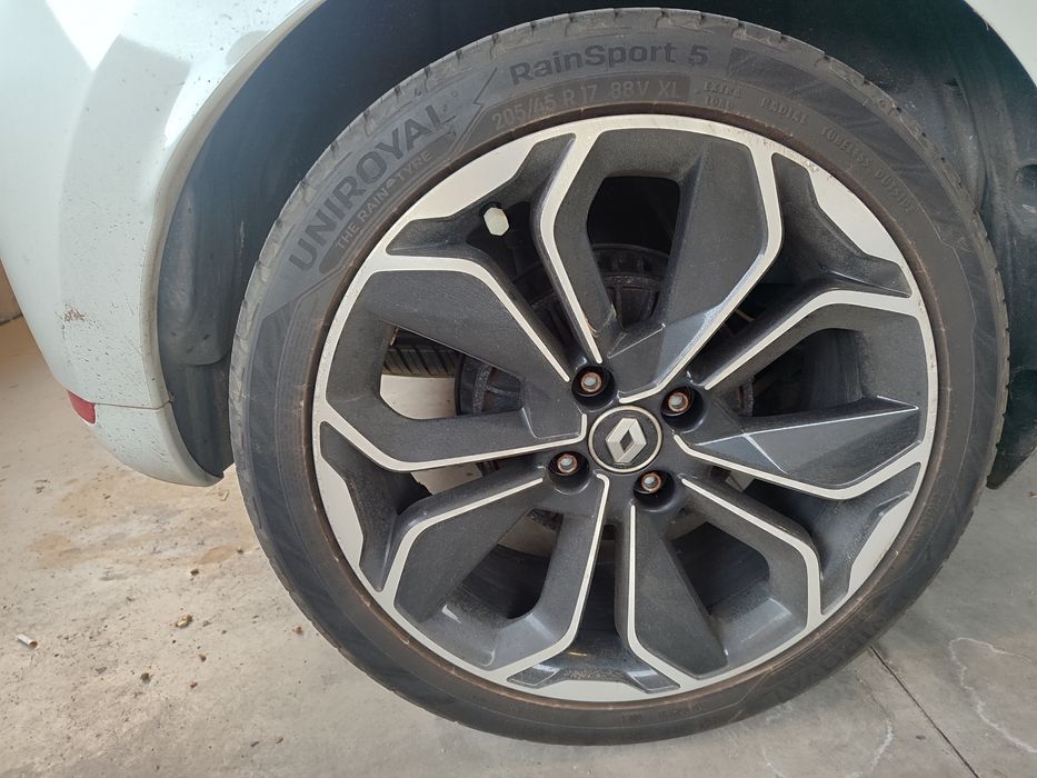 vând/ schimb Jante R17 Renault bose