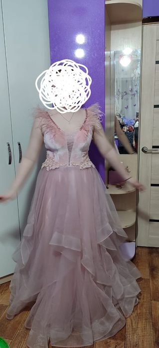 Платье бальное 44размер