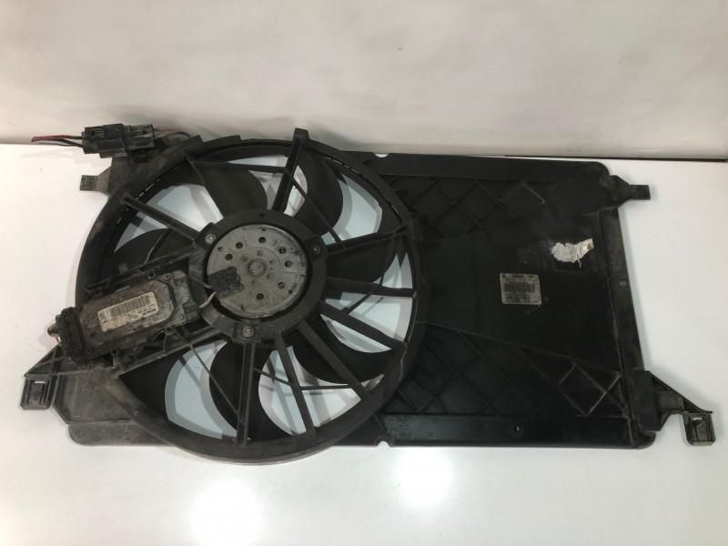 Electroventilator cu releu Ford Focus 2 facelift 3m5h-8c607-rj 1.6 tdc