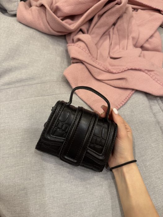 Чанта малка черна