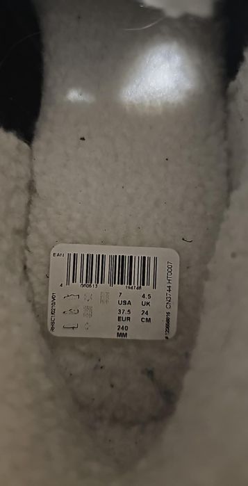 Нови Reebok Classic Leather Mid Winterized 37.5