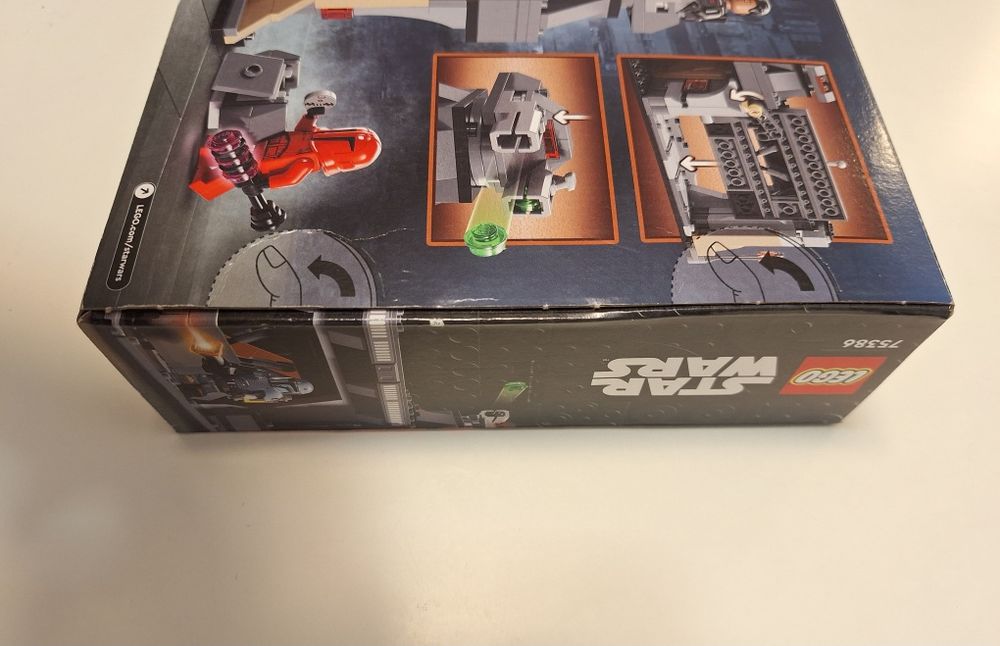LEGO STAR WARS 75386 Pas Vizsla and Moff Gideon Battle