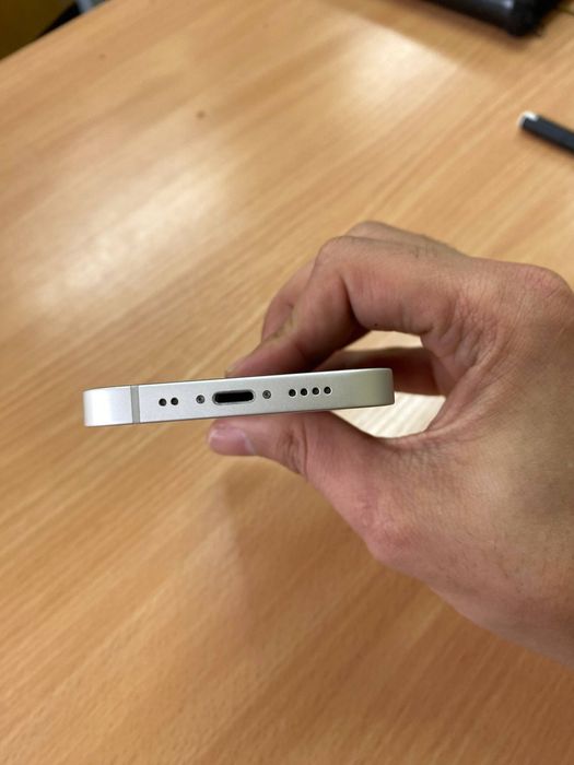 Iphone 13 mini srocna