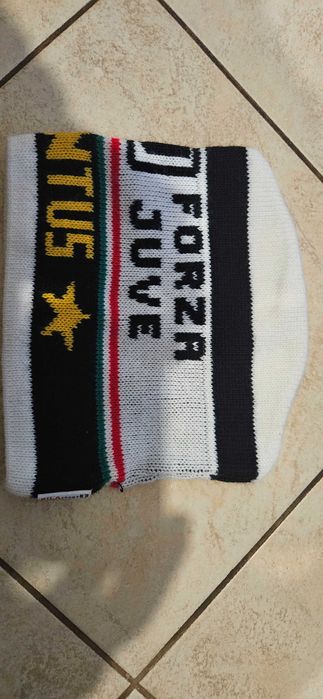 Плетена спортна шапка на Juventus