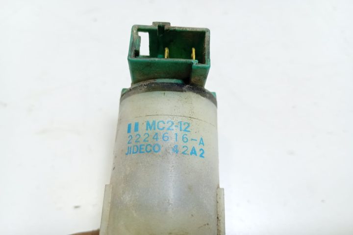 Pompita spalator parbriz 2224616A Nissan X-Trail T30 (facelift) seria