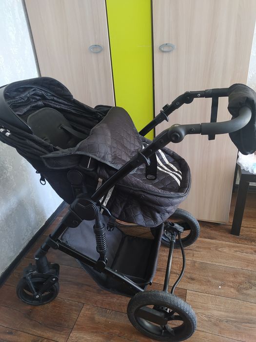 Продам коляску в отличном состоянии